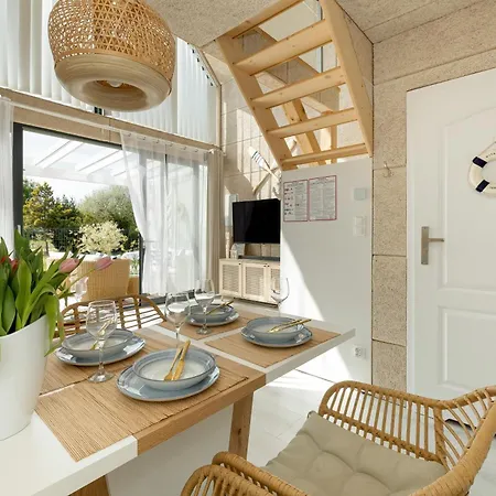 Holiday home Nowoczesny Z Jacuzzi 7 *