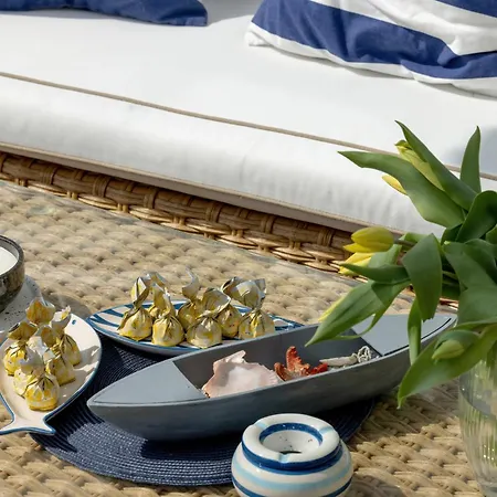 Holiday home Nowoczesny Z Jacuzzi 7 *